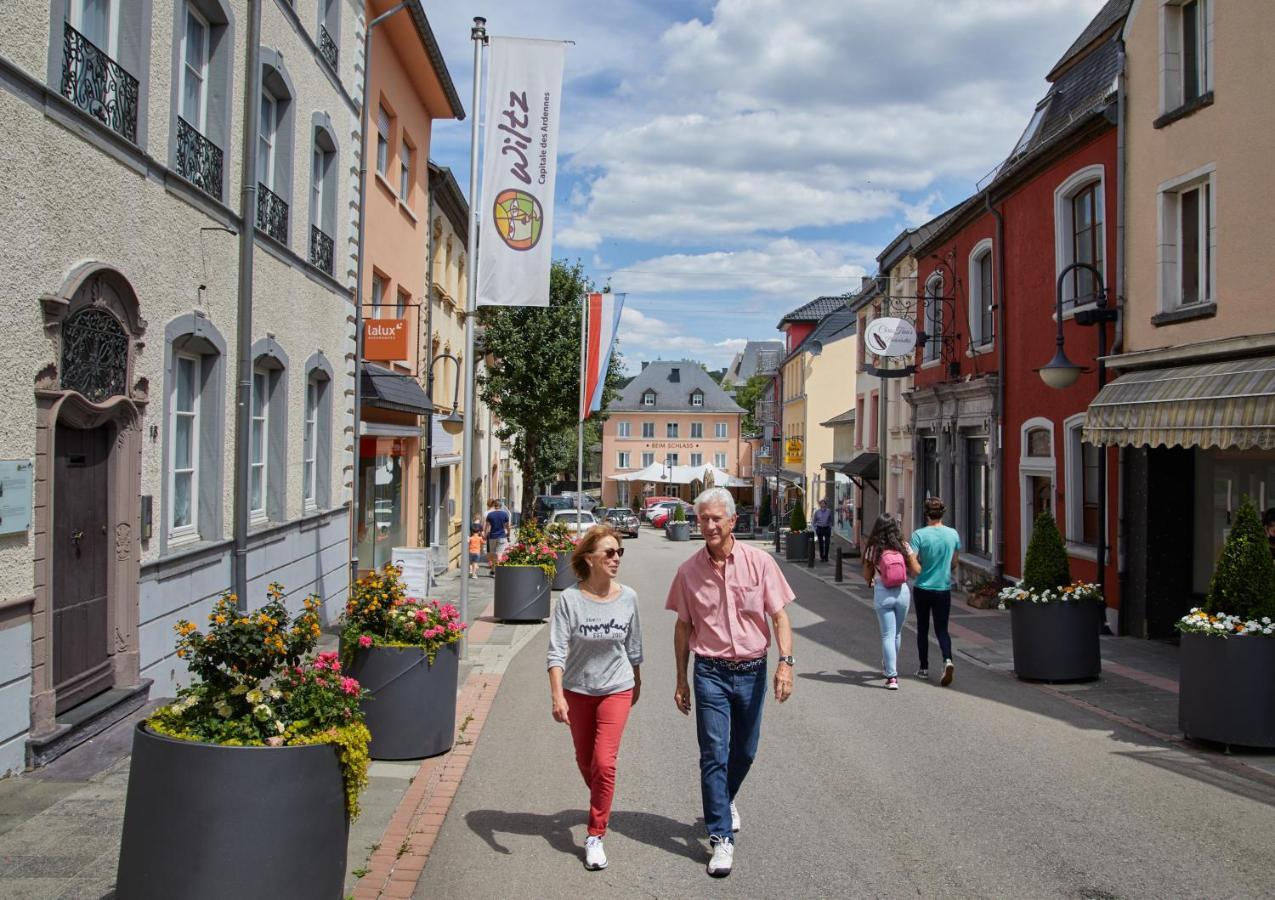 Hotel-Restaurant Beim Schlass Wiltz Exteriör bild