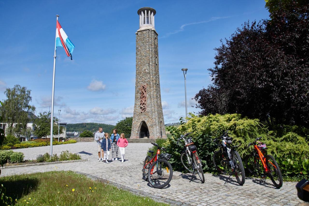 Hotel-Restaurant Beim Schlass Wiltz Exteriör bild
